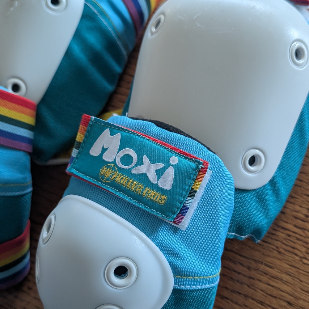 Moxi Kids Protective Gear Set - Blue and White